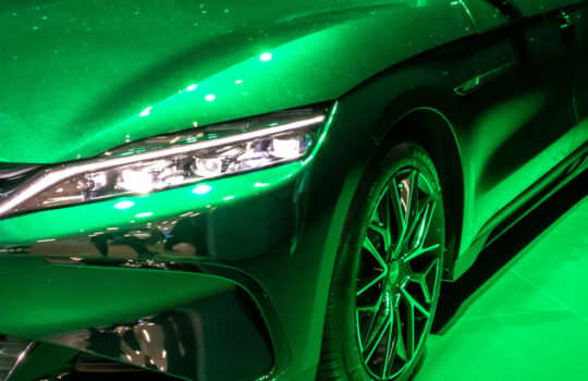 Der BYD Han auf der Paris Motor Show im Oktober 2022
